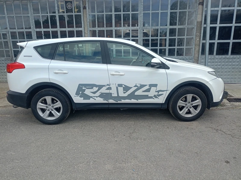 Toyota Rav4, снимка 10 - Автомобили и джипове - 48104255