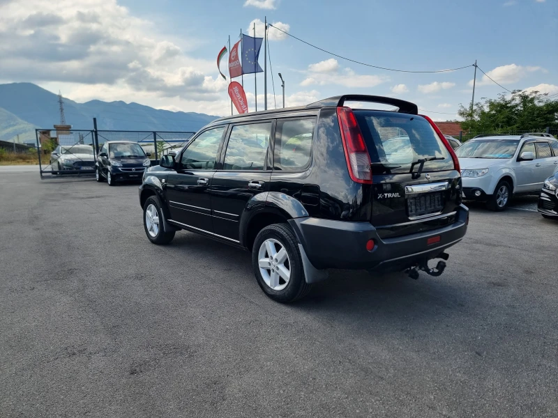 Nissan X-trail 2.2TDI, снимка 4 - Автомобили и джипове - 51264430