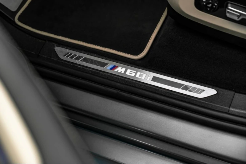 BMW X7 M60i xDrive, снимка 6 - Автомобили и джипове - 52490649
