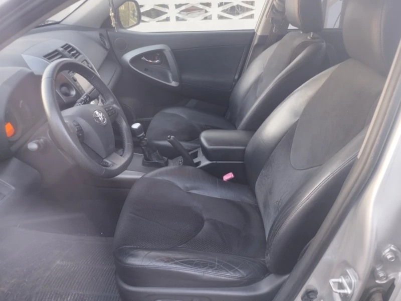 Toyota Rav4, снимка 7 - Автомобили и джипове - 52562590