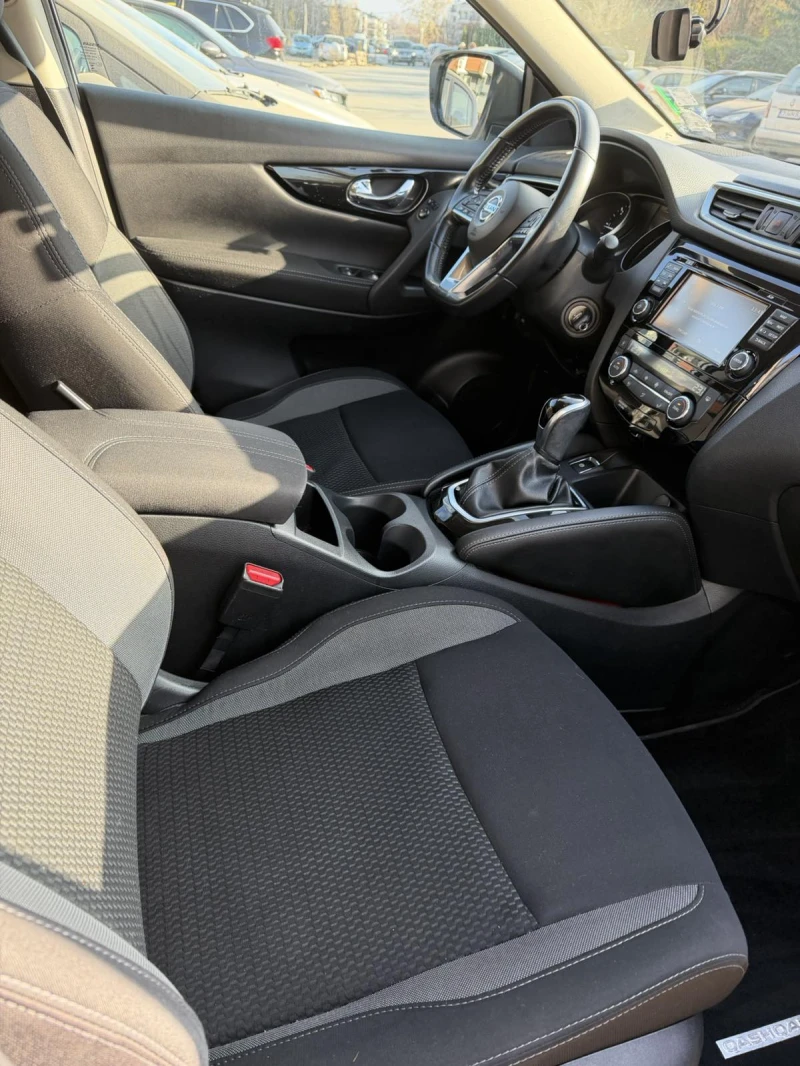 Nissan Qashqai 1, 6i, 2018, снимка 9 - Автомобили и джипове - 52790980