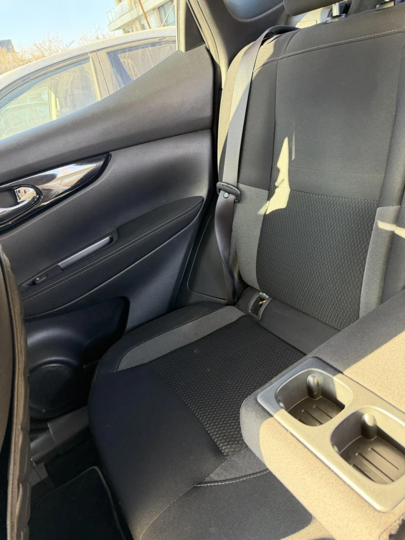 Nissan Qashqai 1, 6i, 2018, снимка 14 - Автомобили и джипове - 52790980