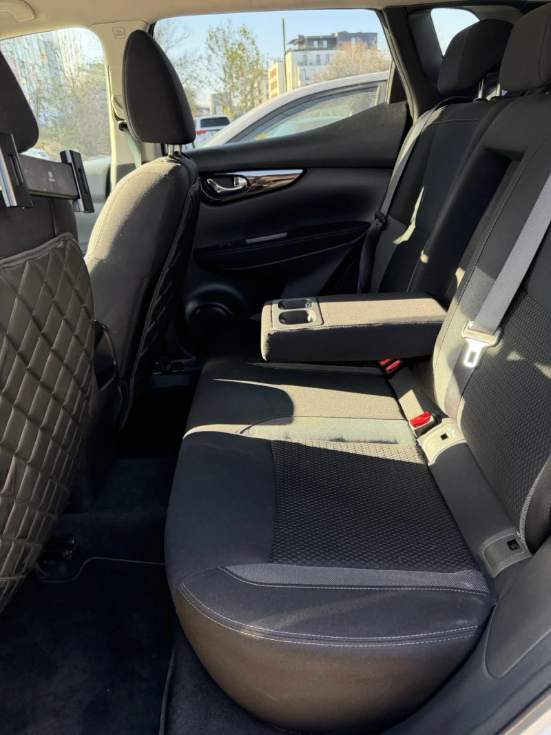 Nissan Qashqai 1, 6i, 2018, снимка 15 - Автомобили и джипове - 52790980