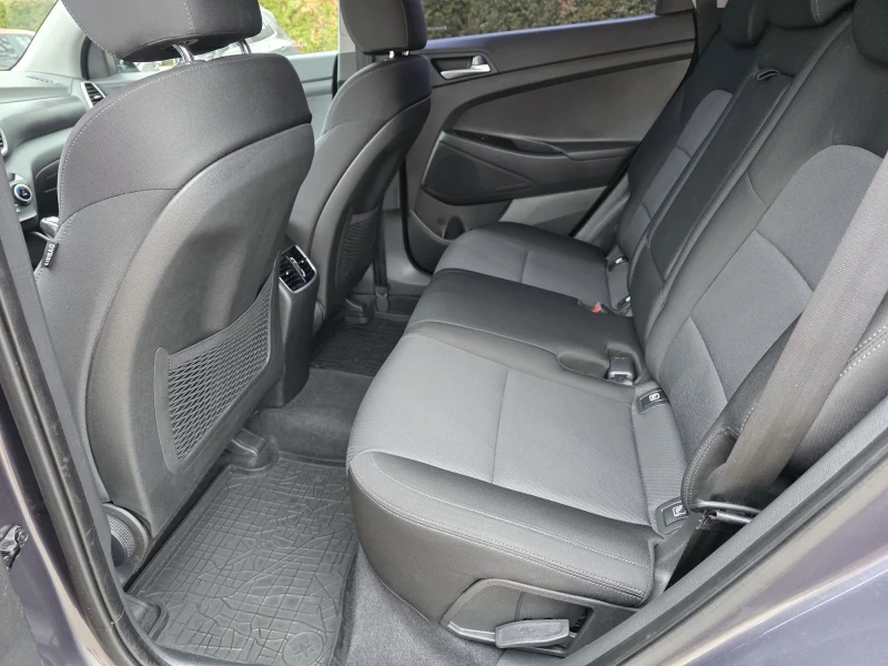 Hyundai Tucson 1.6-116kc , снимка 10 - Автомобили и джипове - 52884345
