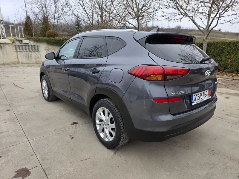 Hyundai Tucson 1.6-116kc , снимка 3 - Автомобили и джипове - 52884345