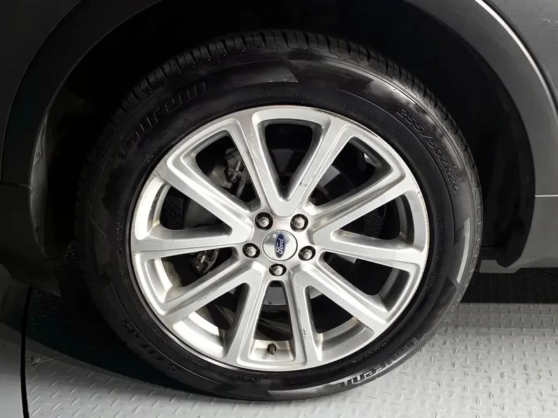 Ford Explorer 2.3 AWD, снимка 5 - Автомобили и джипове - 54351878