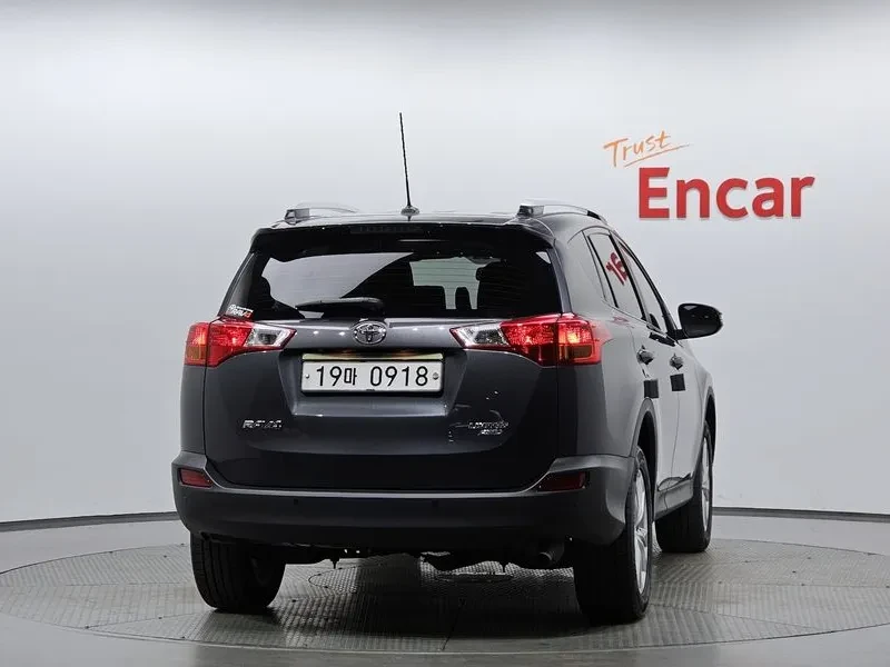 Toyota Rav4 2.5 4WD, снимка 3 - Автомобили и джипове - 54959313