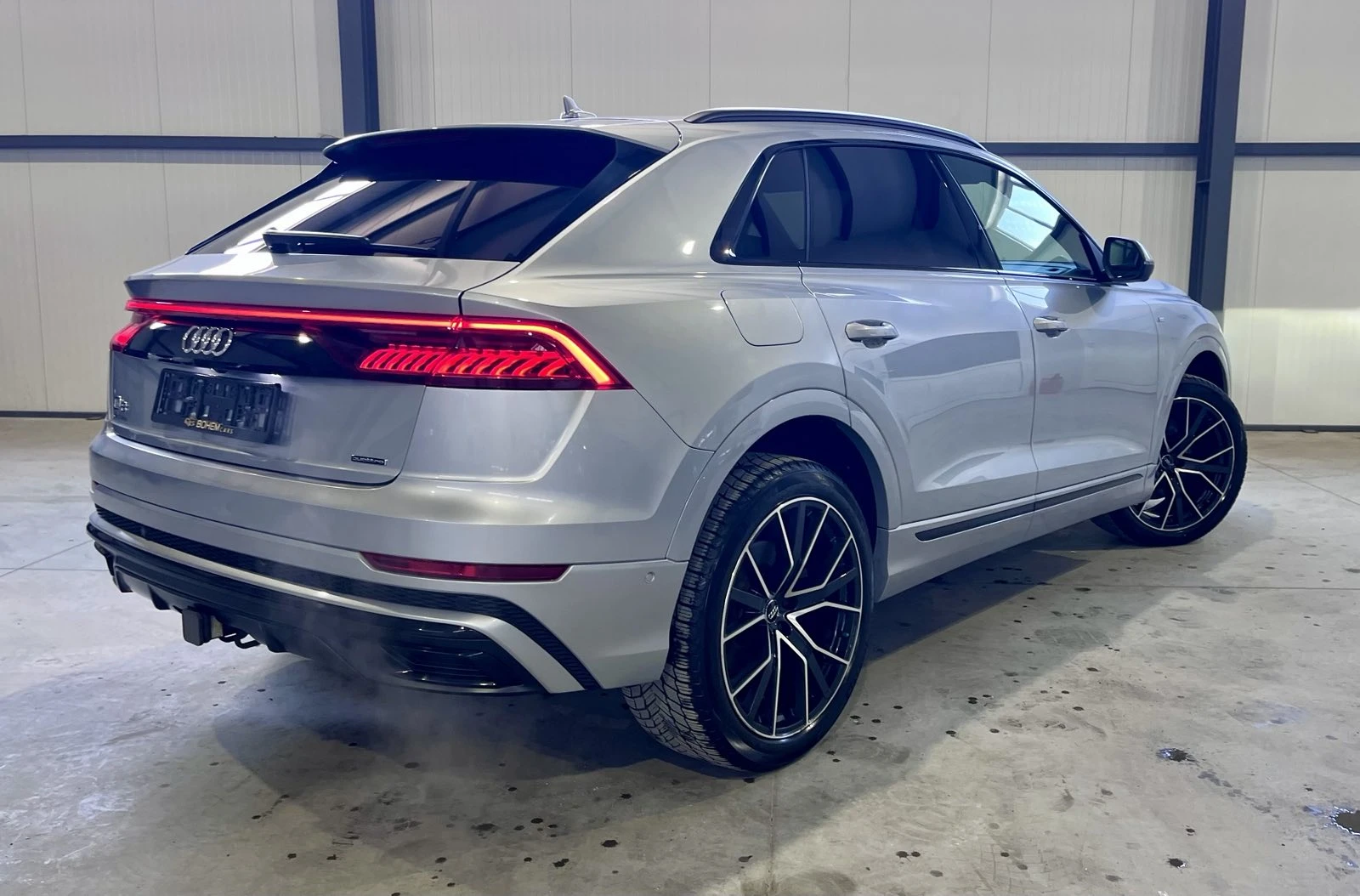 Audi Q8 55TFSI Technik Black Optic - изображение 5