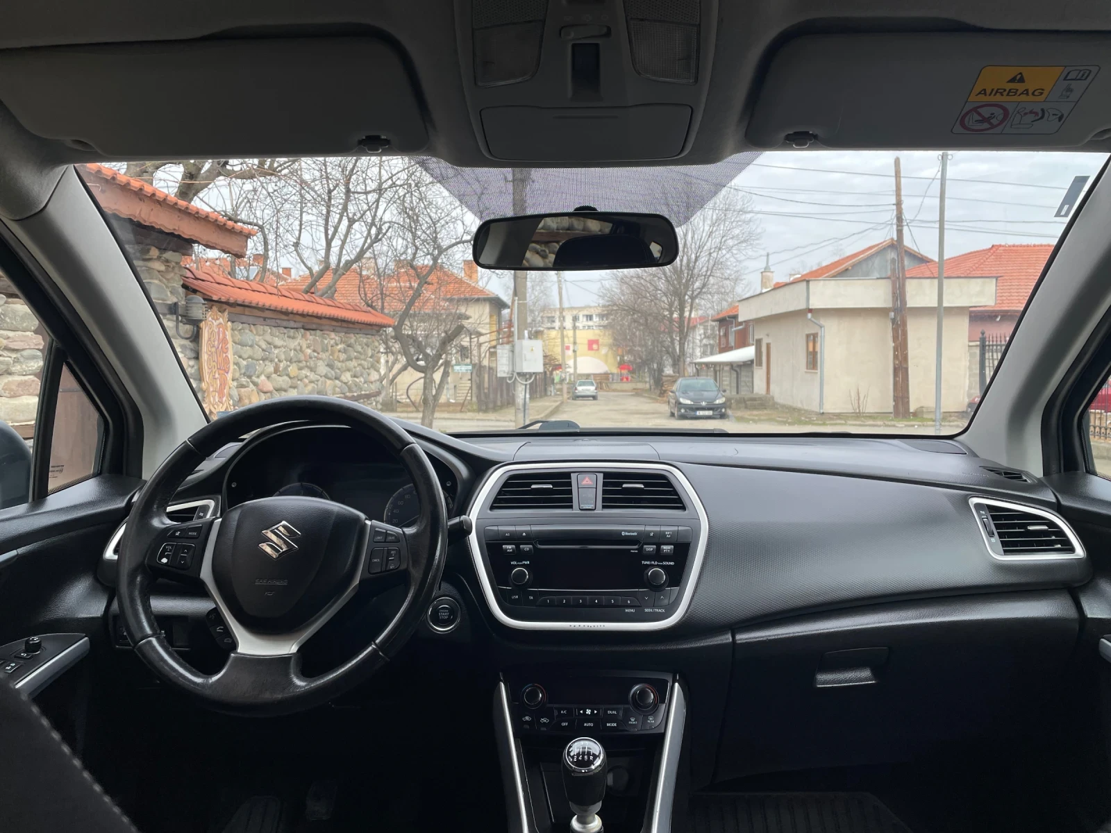 Suzuki SX4 S-Cross Регистрирана !, снимка 10 - Автомобили и джипове - 53402579