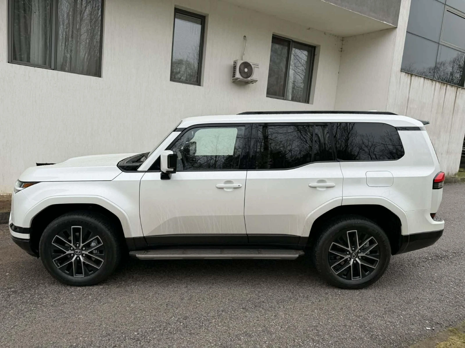 Lexus GX 550 LUXURY / НАЛИЧЕН / FULL - изображение 4