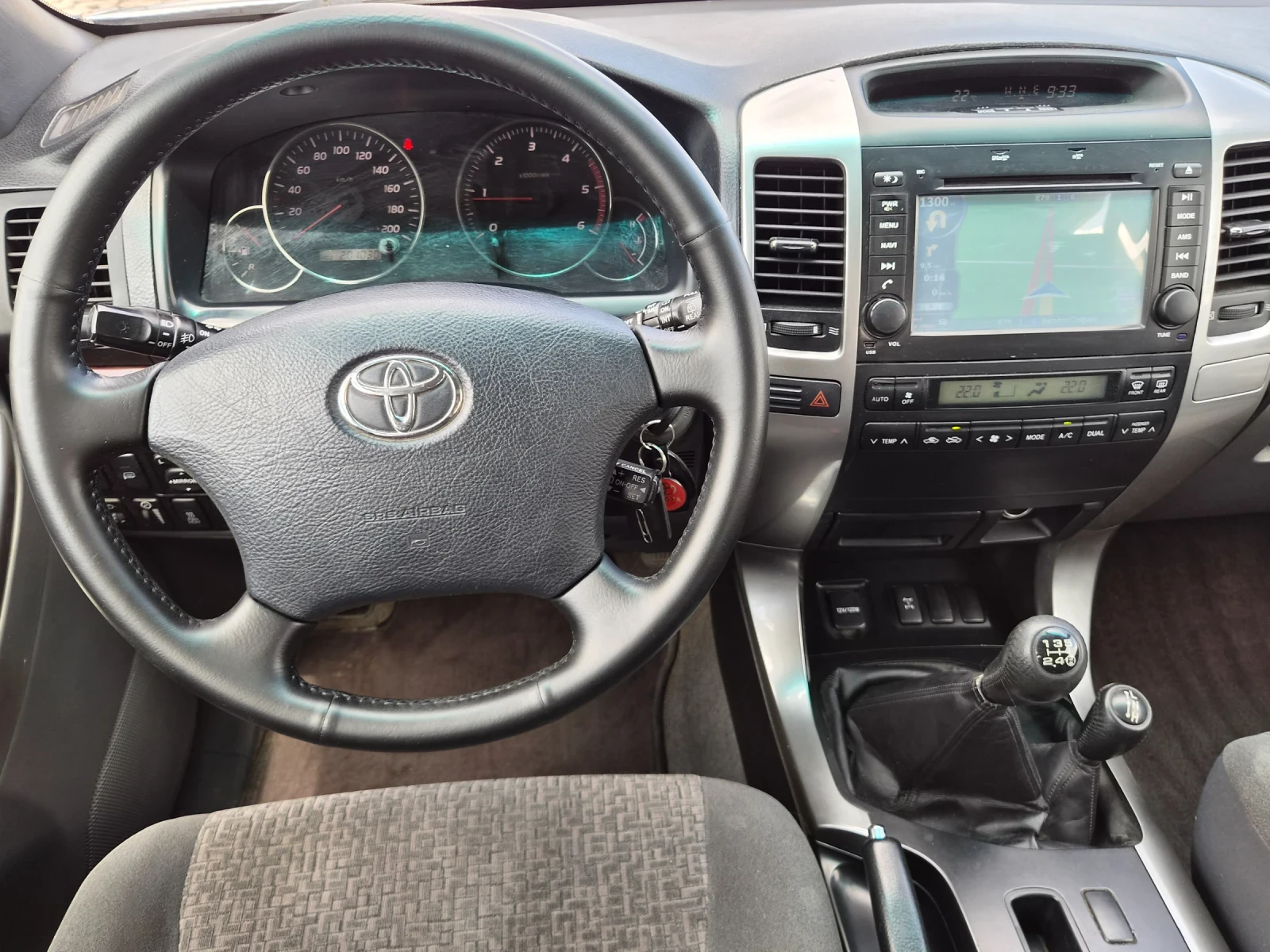 Toyota Land cruiser 3.0D 163кс ВСИЧКО ПЛАТЕНО , снимка 15 - Автомобили и джипове - 54559603
