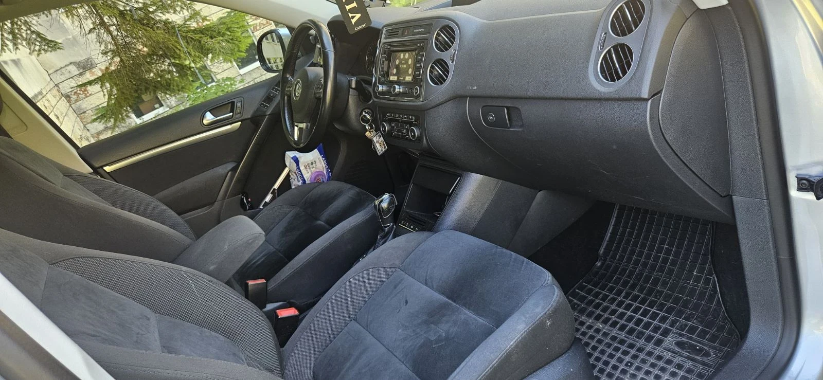 VW Tiguan 4x4, снимка 4 - Автомобили и джипове - 54867652