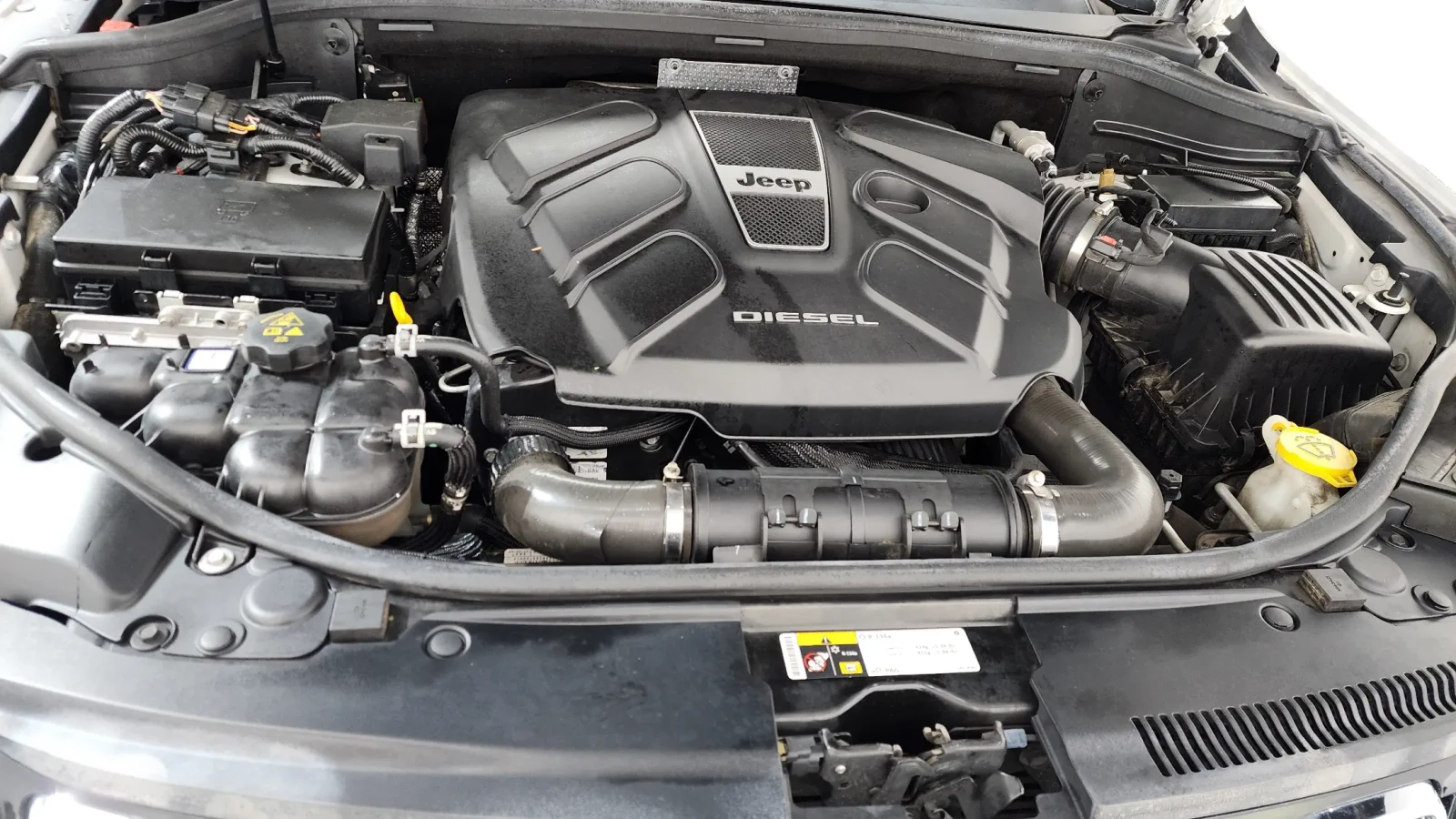 Jeep Grand cherokee OVERLAND| DISTRONIC| ПАНО| DIESEL| WK2, снимка 15 - Автомобили и джипове - 55047520