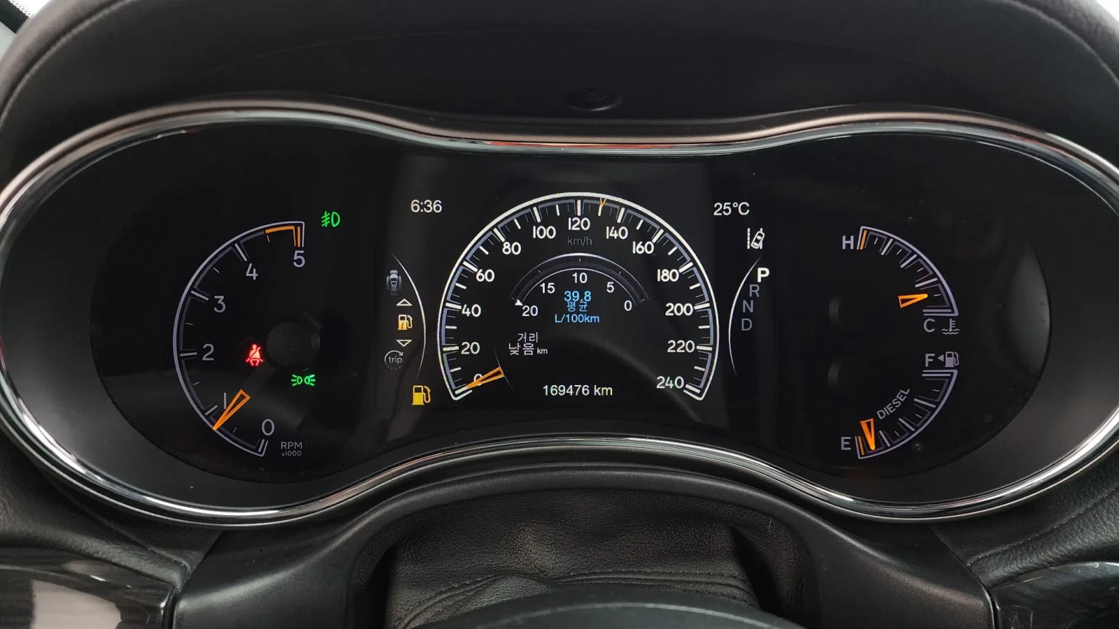 Jeep Grand cherokee OVERLAND| DISTRONIC| ПАНО| DIESEL| WK2, снимка 8 - Автомобили и джипове - 55047520