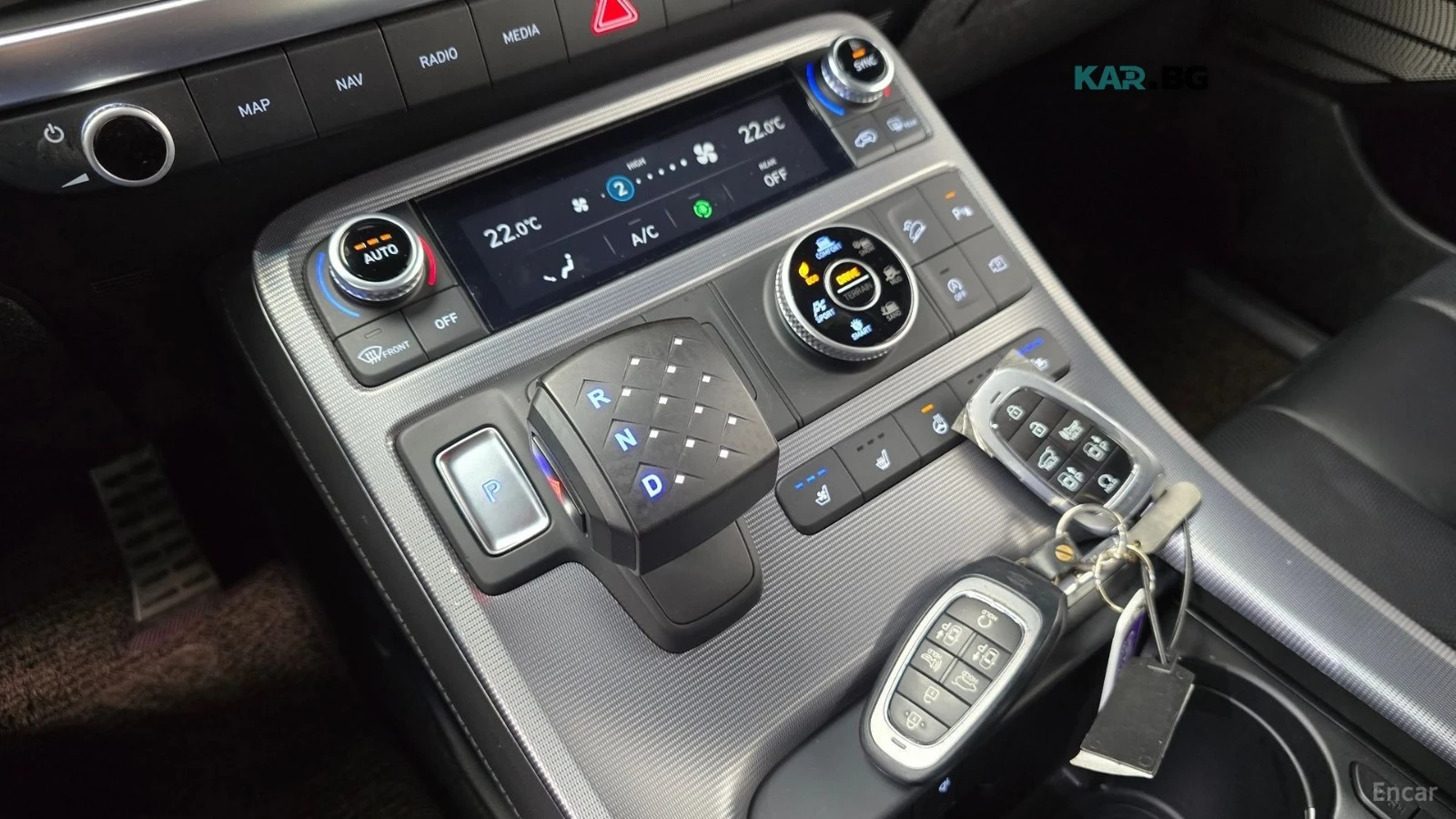 Hyundai Palisade 4WD* CALLIGRAPHY* DISTRONIC* 360* МАСАЖИ* ОБДУХ* , снимка 11 - Автомобили и джипове - 55735441