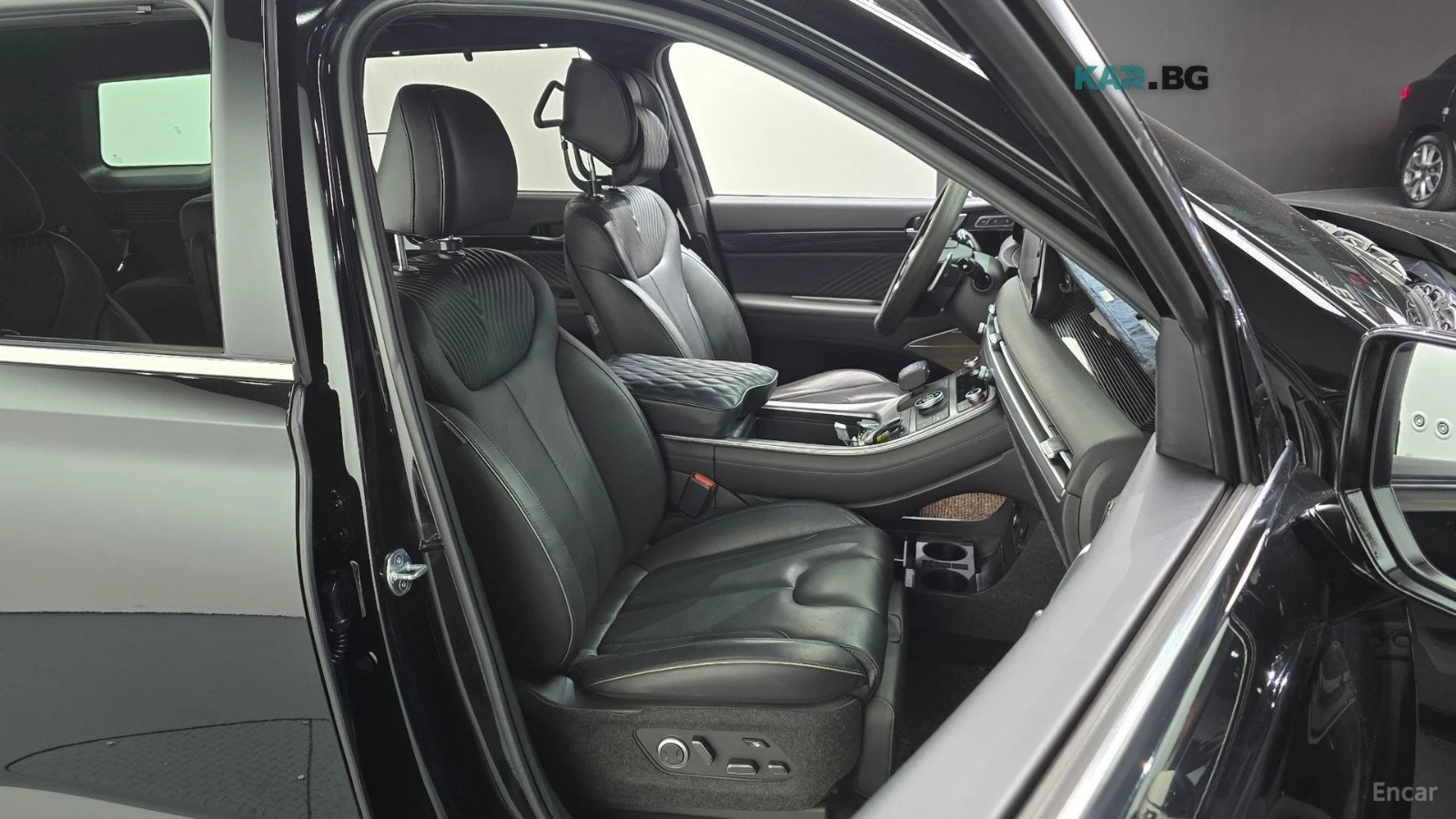 Hyundai Palisade 4WD* CALLIGRAPHY* DISTRONIC* 360* МАСАЖИ* ОБДУХ* , снимка 9 - Автомобили и джипове - 55735441
