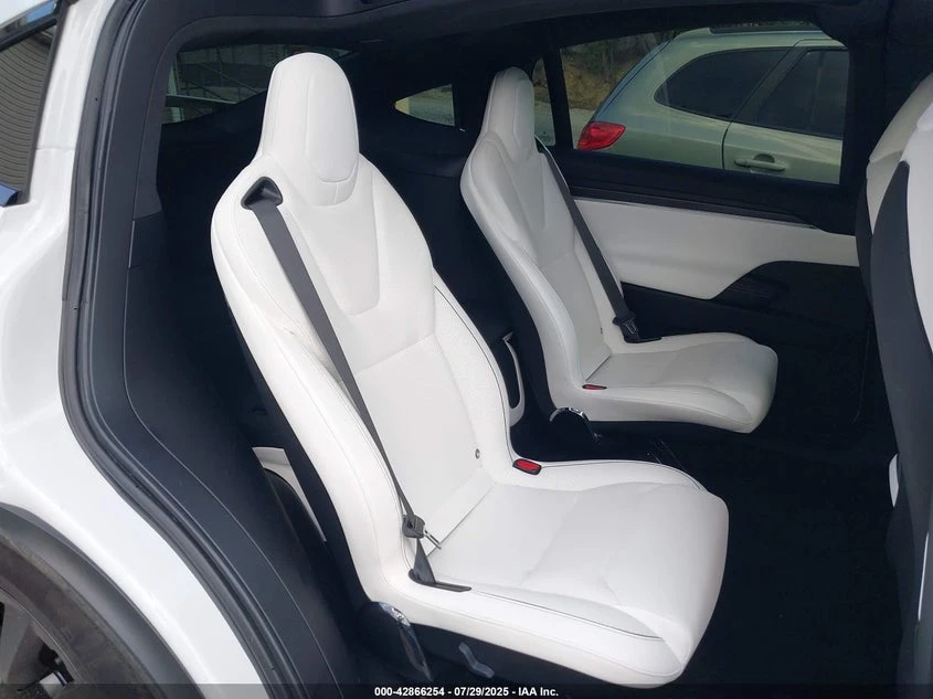 Tesla Model X Plaid Tri Motor All-Wheel Drive, снимка 8 - Автомобили и джипове - 55893618