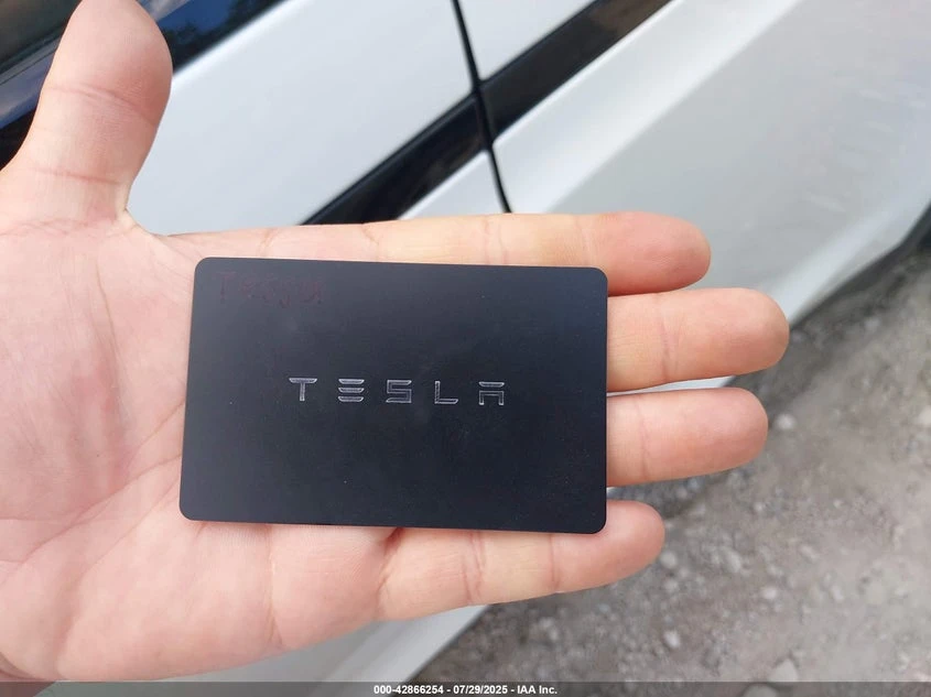 Tesla Model X Plaid Tri Motor All-Wheel Drive, снимка 11 - Автомобили и джипове - 55893618