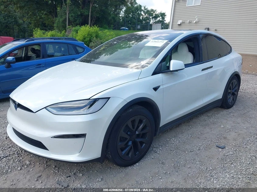 Tesla Model X Plaid Tri Motor All-Wheel Drive, снимка 2 - Автомобили и джипове - 55893618