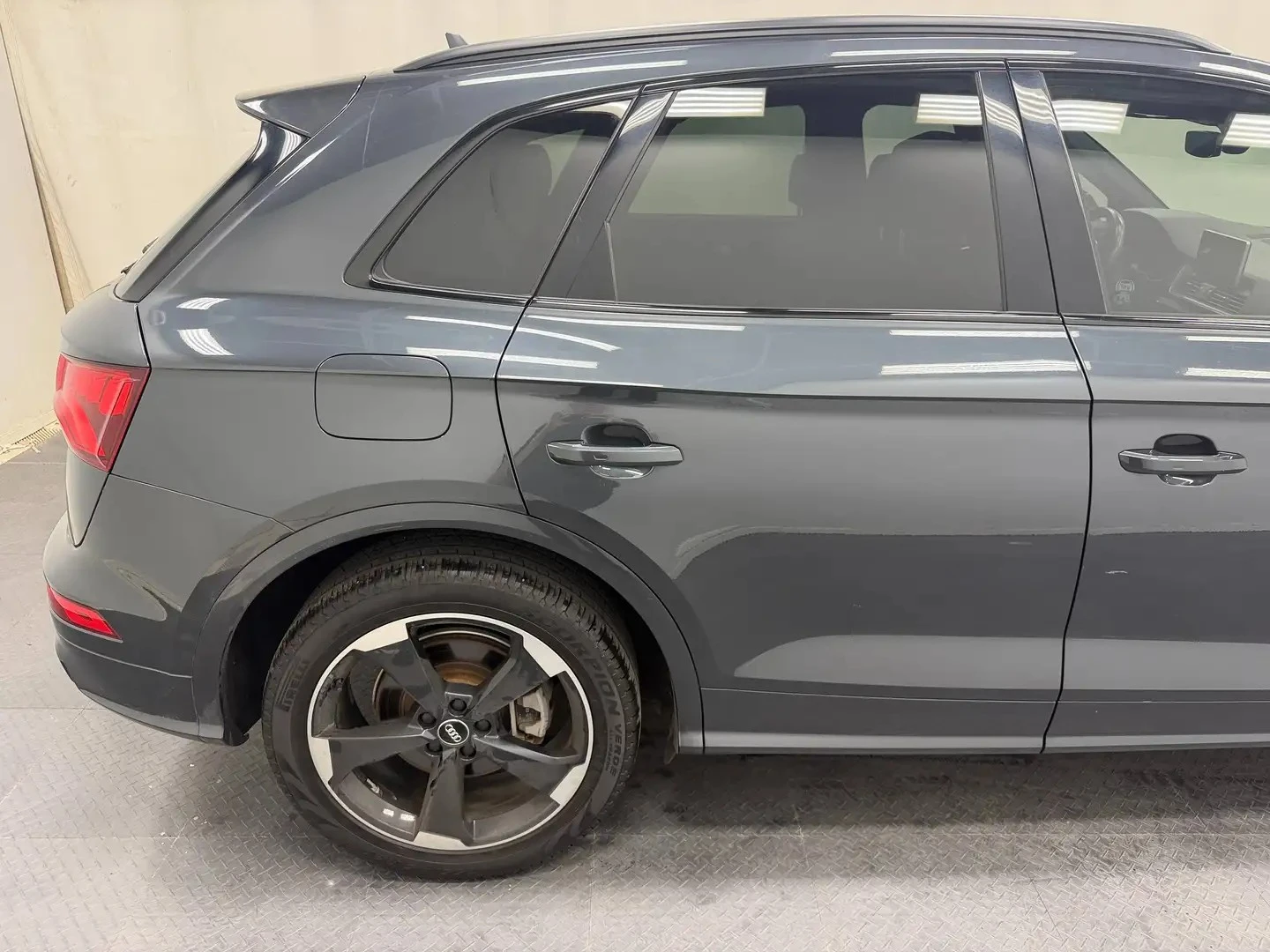 Audi Q5 TECHNIK S LINE Цена до България & АвтоКредит, снимка 8 - Автомобили и джипове - 56156383