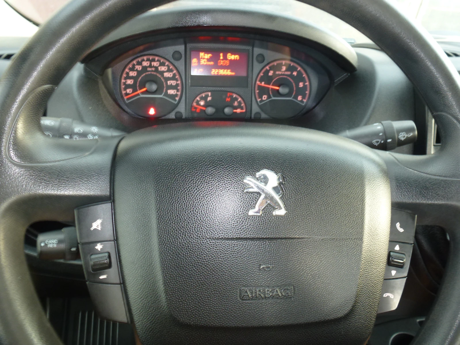 Peugeot Boxer ТОП СЪСТОЯНИЕ, снимка 13 - Бусове и автобуси - 55791712