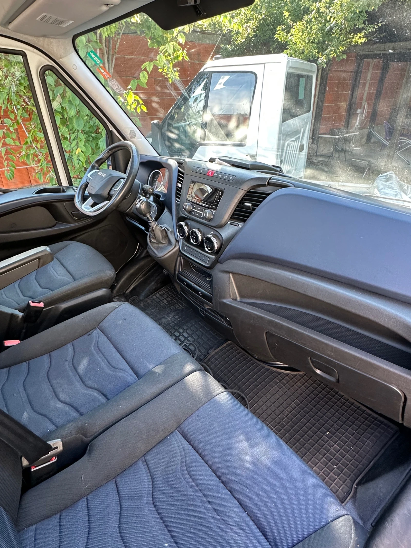 Iveco Daily 35S18, снимка 5 - Бусове и автобуси - 56143950