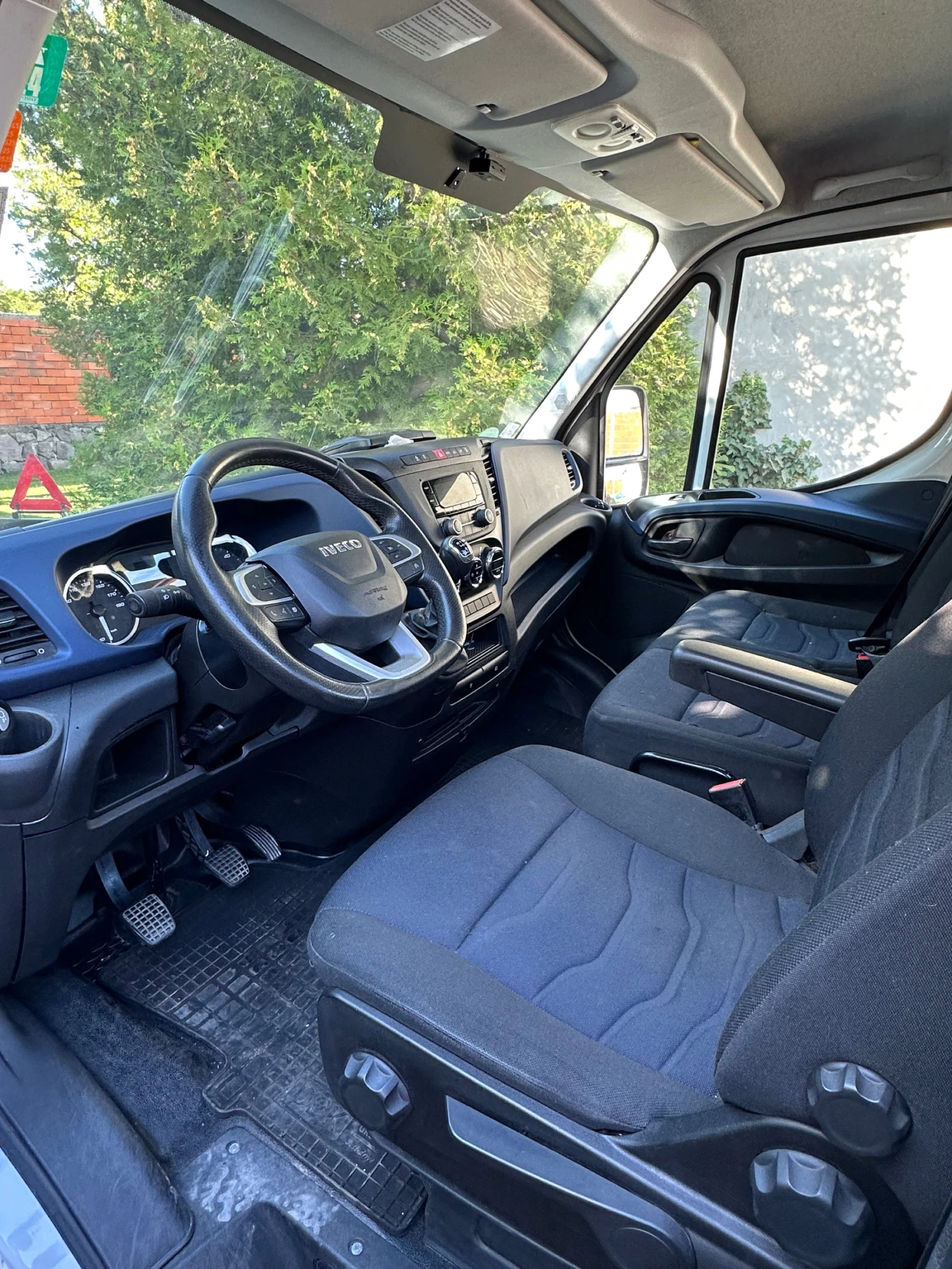 Iveco Daily 35S18, снимка 4 - Бусове и автобуси - 56143950