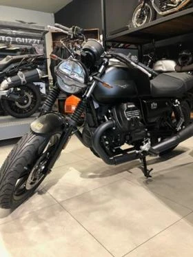  Moto Guzzi V