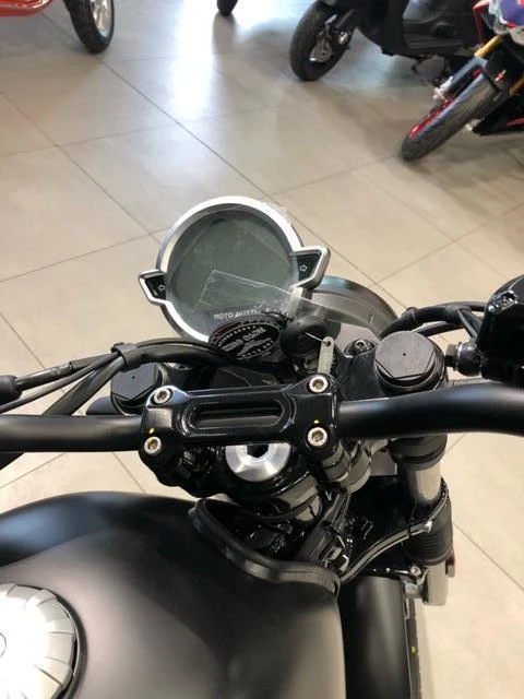 Moto Guzzi V 7 Stone - изображение 7