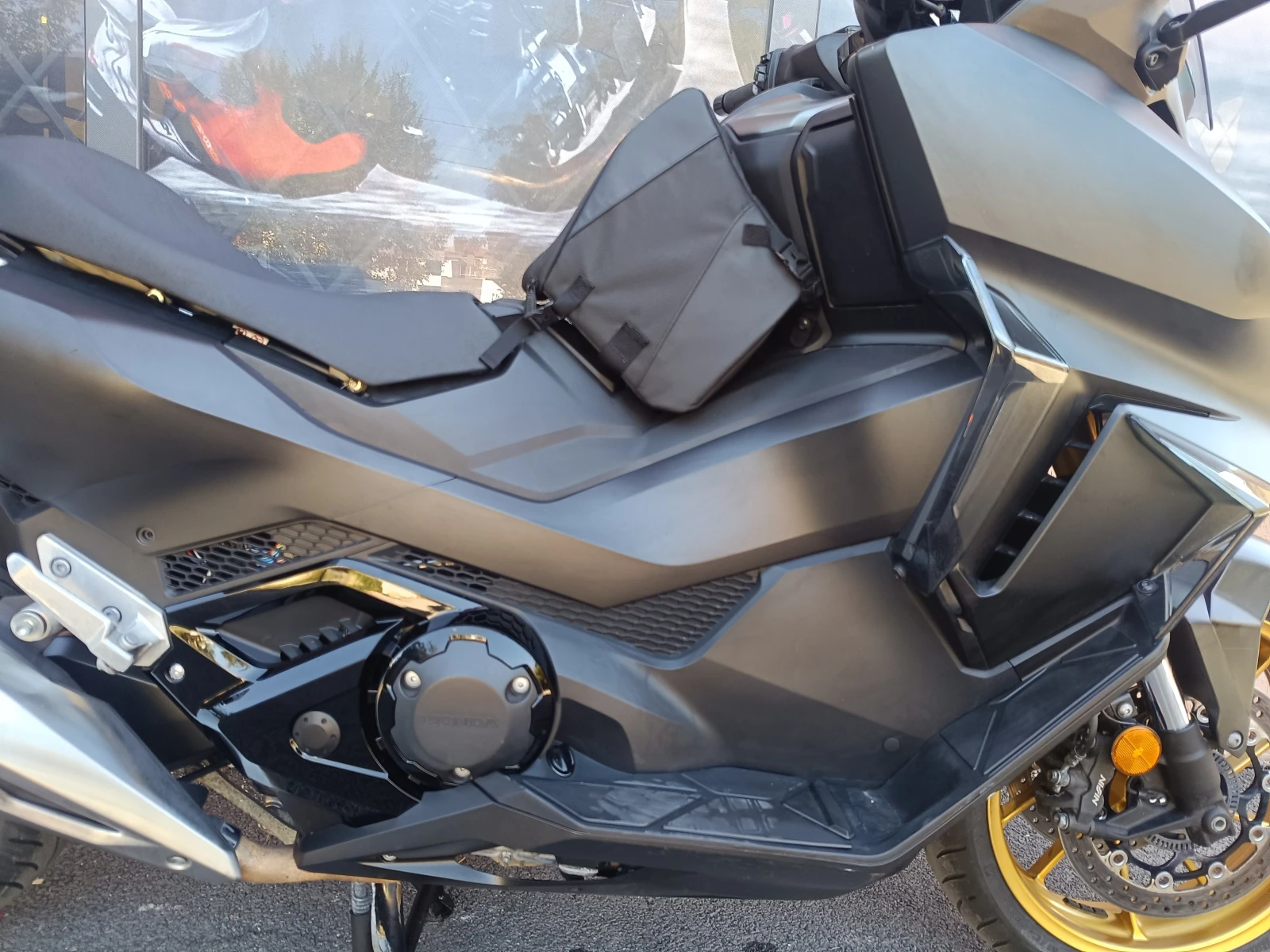Honda Forza 750 ABS TC LED  - изображение 8