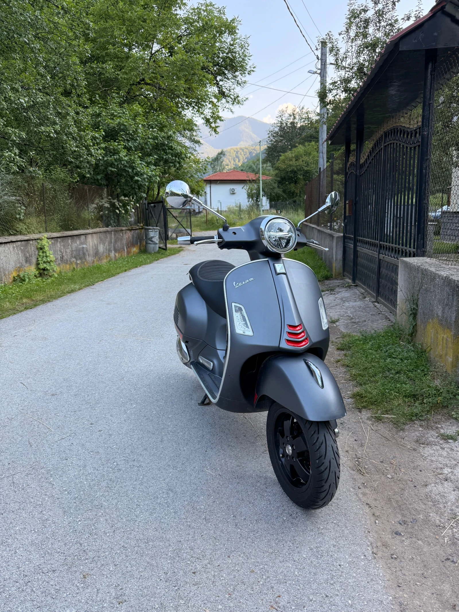 Vespa GTS, снимка 2 - Мотоциклети и мототехника - 55153722