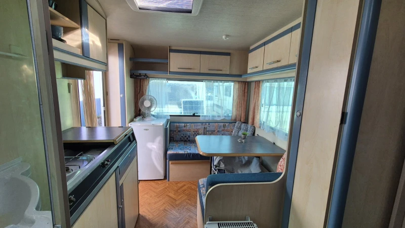 Каравана Adria Unica 432, снимка 4 - Каравани и кемпери - 53559063