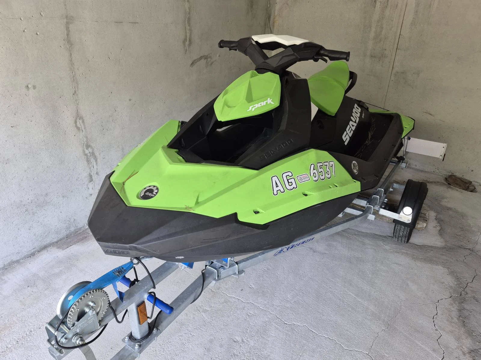 Джет Bombardier Sea Doo SPARK TRIXX 2UP