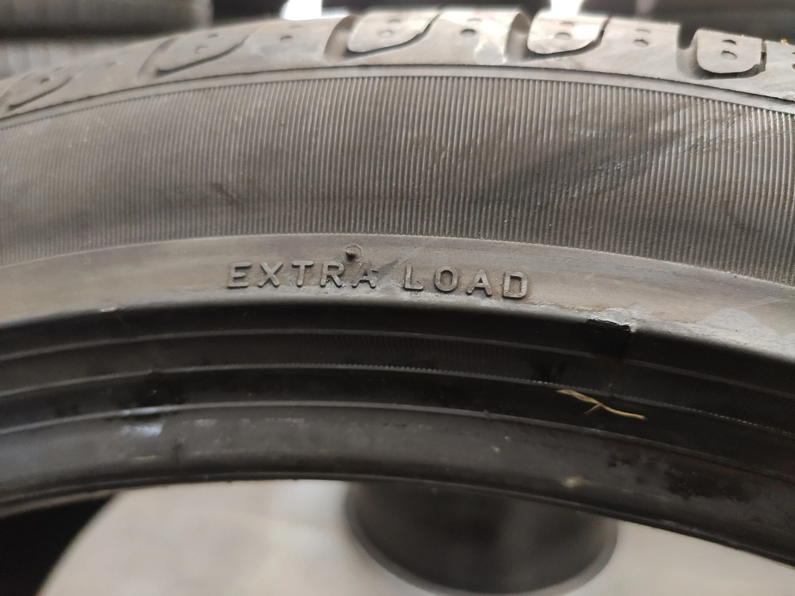  235/40R19 | Mobile.bg   11