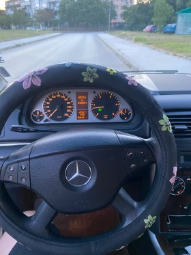 Mercedes-Benz B 180, снимка 7
