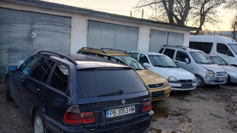 BMW 320, снимка 8 - Автомобили и джипове - 43681908