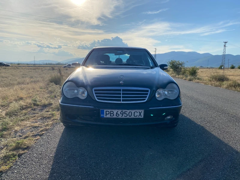 Mercedes-Benz C 200 avantgarde, снимка 13 - Автомобили и джипове - 48404839