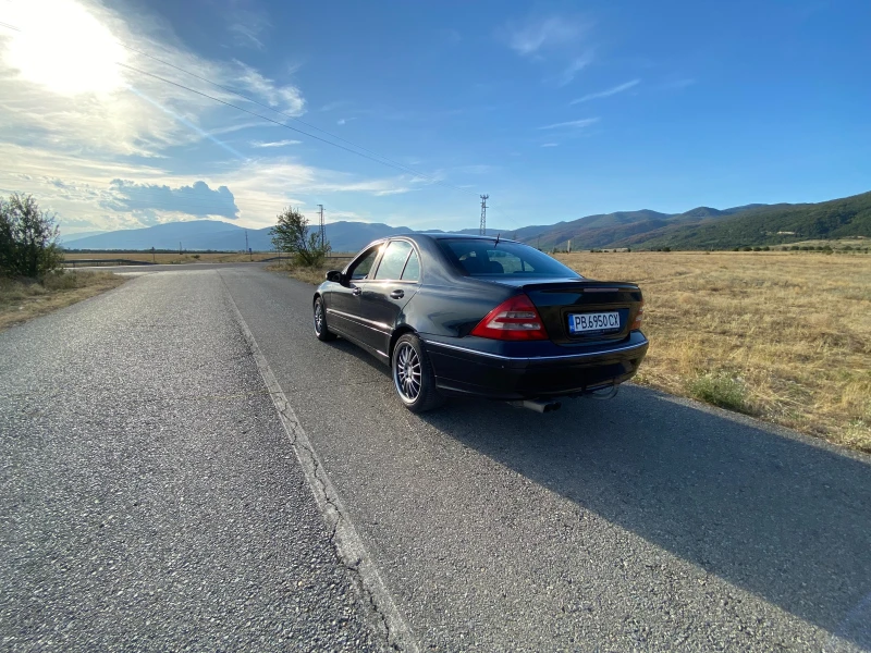 Mercedes-Benz C 200 avantgarde, снимка 3 - Автомобили и джипове - 48404839