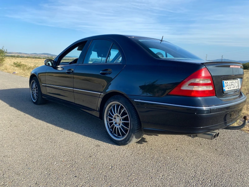 Mercedes-Benz C 200 avantgarde, снимка 9 - Автомобили и джипове - 48404839