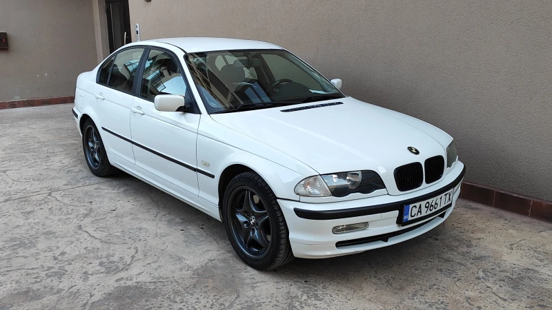 BMW 330 xi, снимка 1 - Автомобили и джипове - 47383680