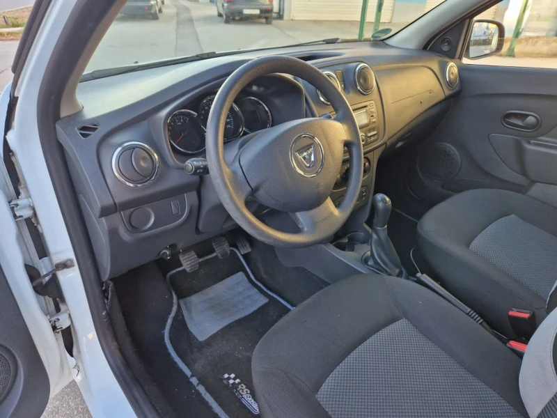 Dacia Sandero 1.2, снимка 7 - Автомобили и джипове - 47581167