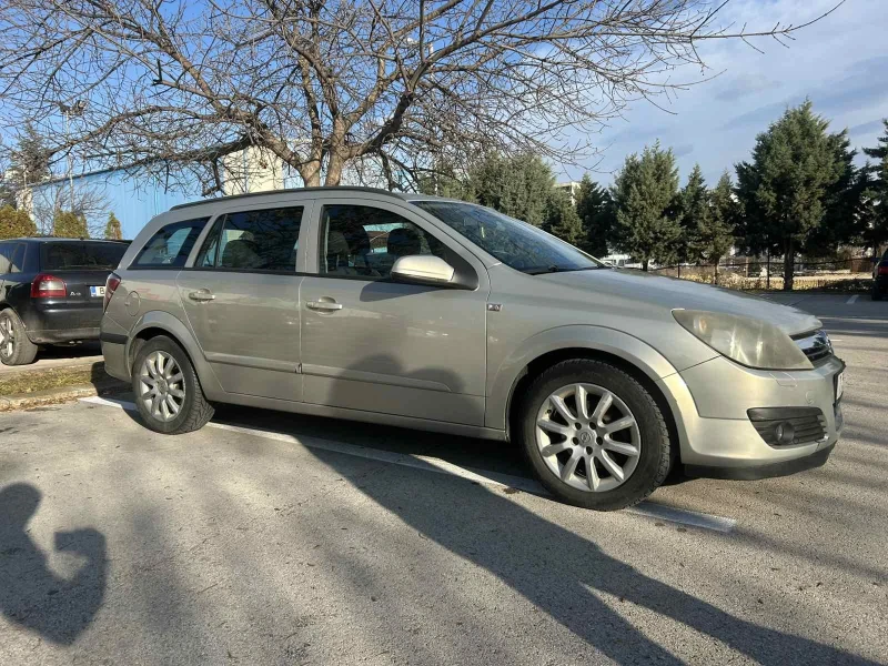 Opel Astra, снимка 4 - Автомобили и джипове - 48426311