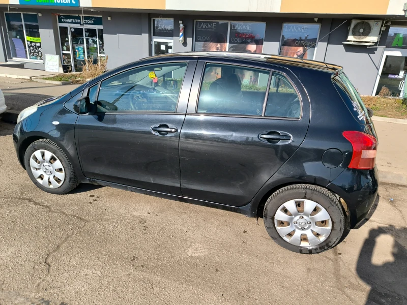 Toyota Yaris, снимка 4 - Автомобили и джипове - 48921712