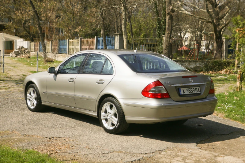 Mercedes-Benz E 320, снимка 4 - Автомобили и джипове - 49021830