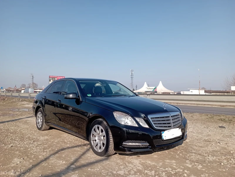 Mercedes-Benz E 220 Навигация, кожа, регистрация , снимка 3 - Автомобили и джипове - 49025517