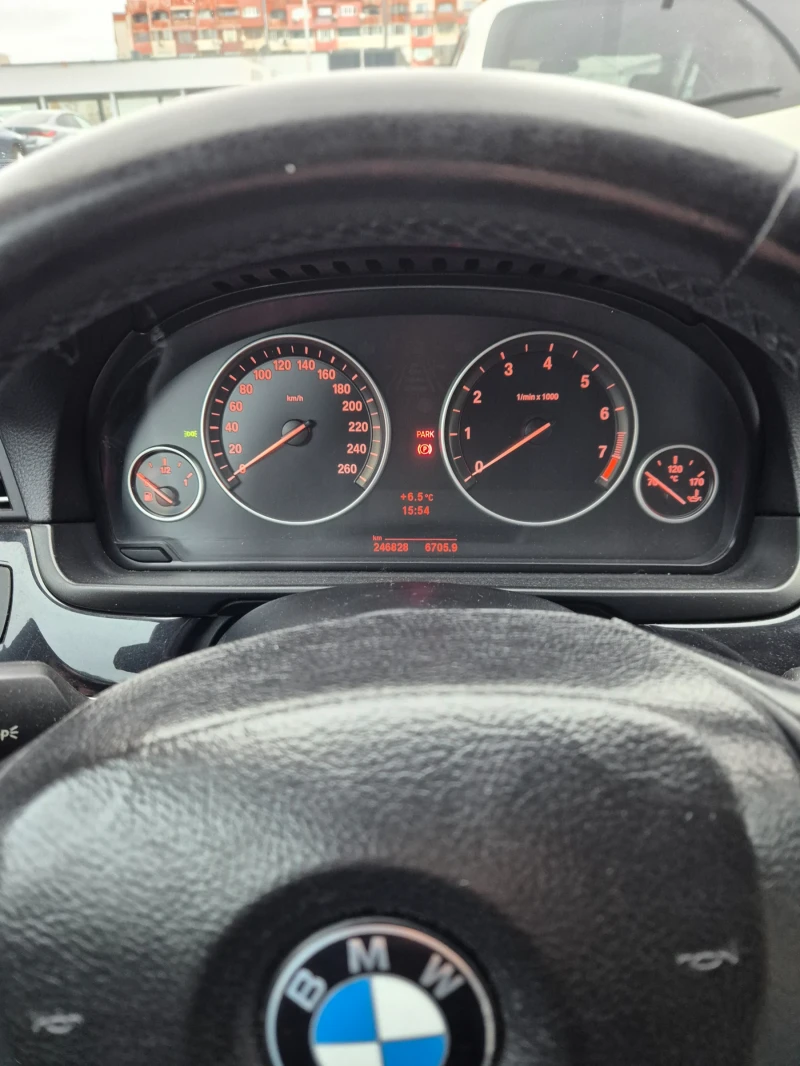 BMW 523 3.0 I, снимка 13 - Автомобили и джипове - 52775453