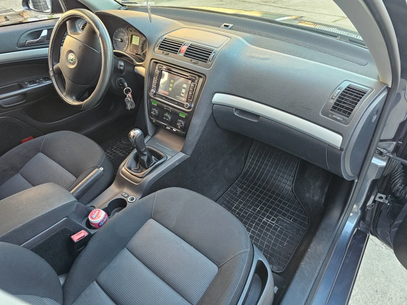 Skoda Octavia 1.9 TDI, снимка 6 - Автомобили и джипове - 52817844