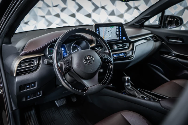 Toyota C-HR 1.8 HYBRID Classy* JBL, снимка 8 - Автомобили и джипове - 53093577
