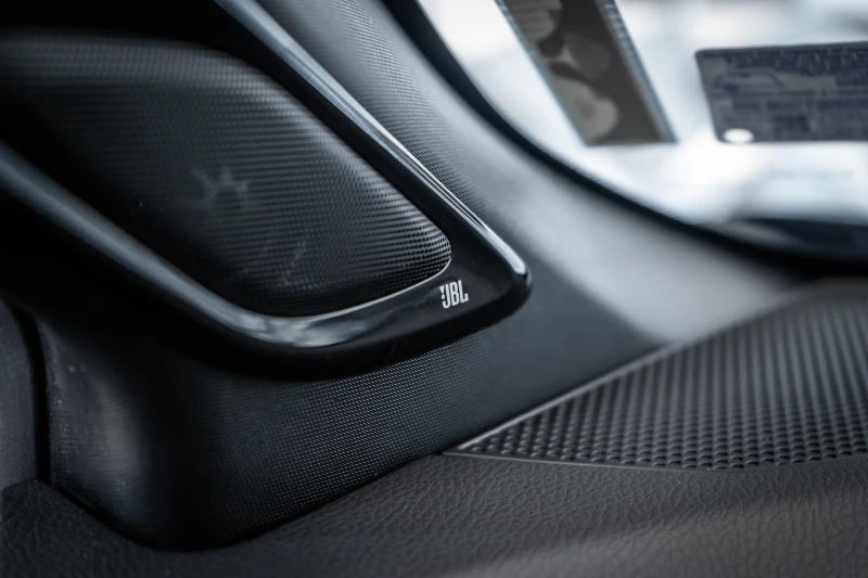 Toyota C-HR 1.8 HYBRID Classy* JBL, снимка 17 - Автомобили и джипове - 53093577