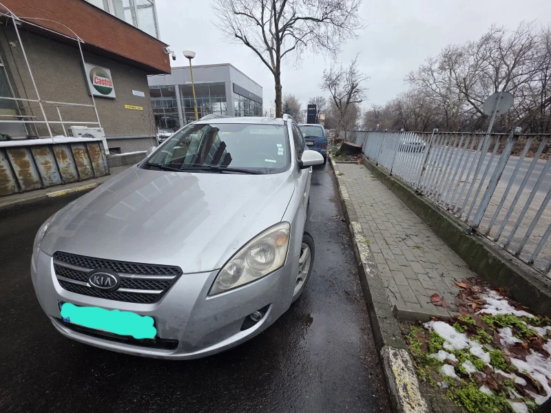 Kia Ceed 1.6 CRDi GT, снимка 12 - Автомобили и джипове - 53094512